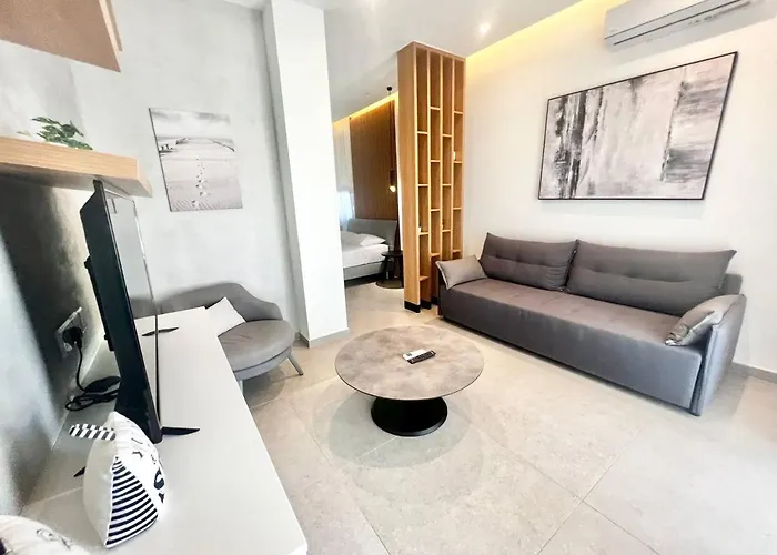 Crystal-blue-villa * بروتاراس