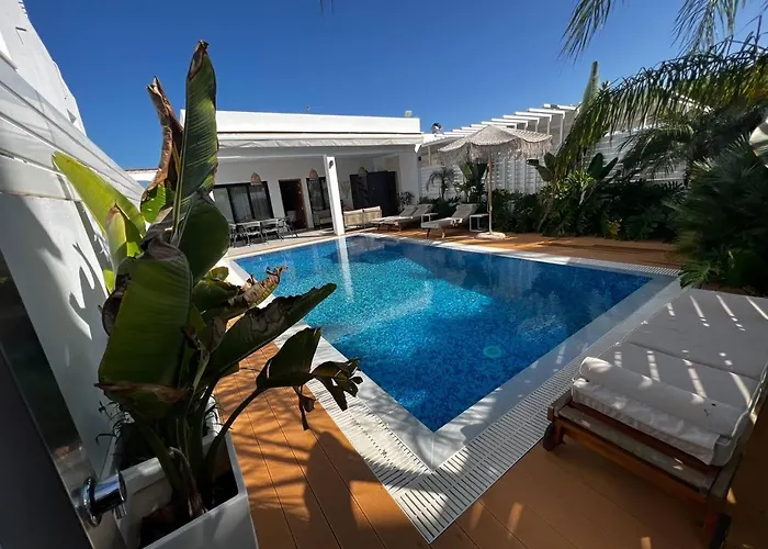 Crystal-blue-villa Vila